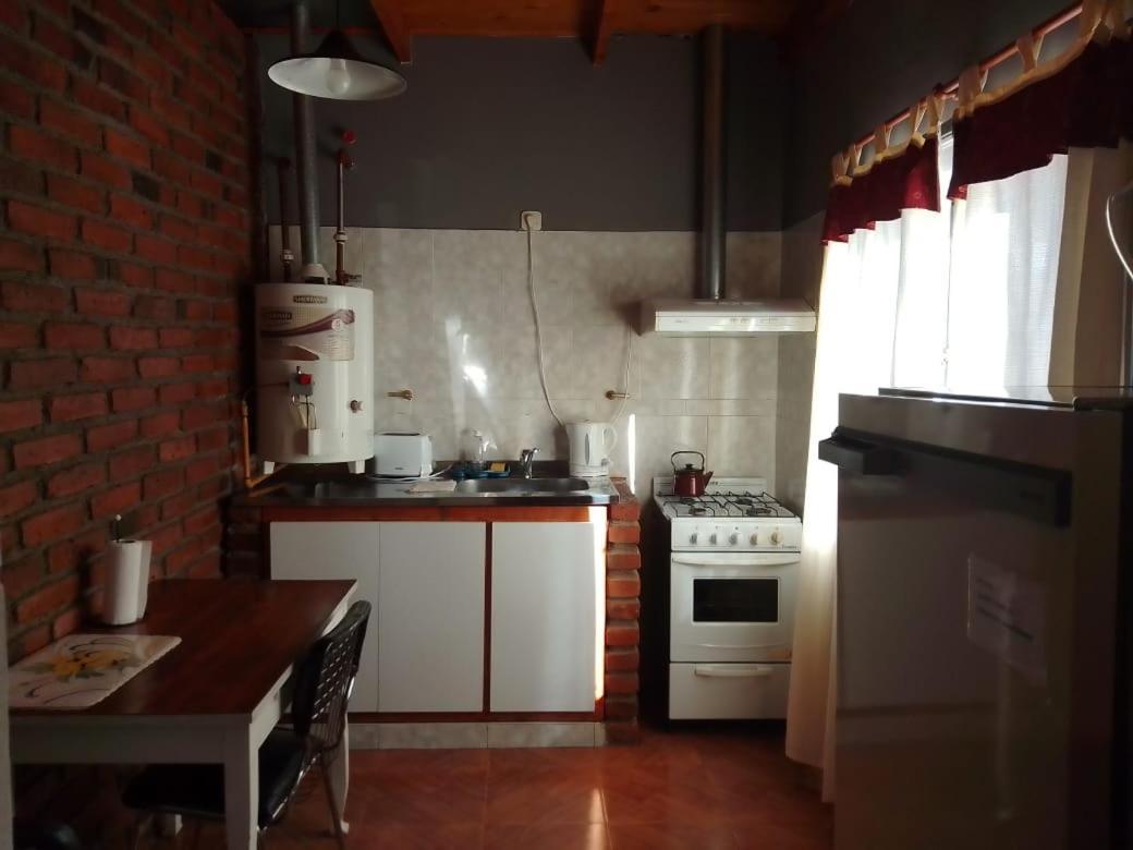 Departamentos Alvear エスケル 部屋 写真